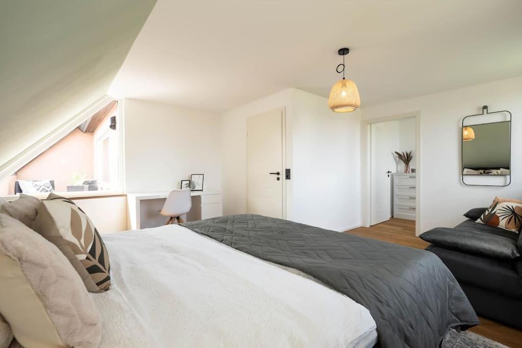 Luxury Apartment On The Rhein Busingen am Hochrhein ภายนอก รูปภาพ