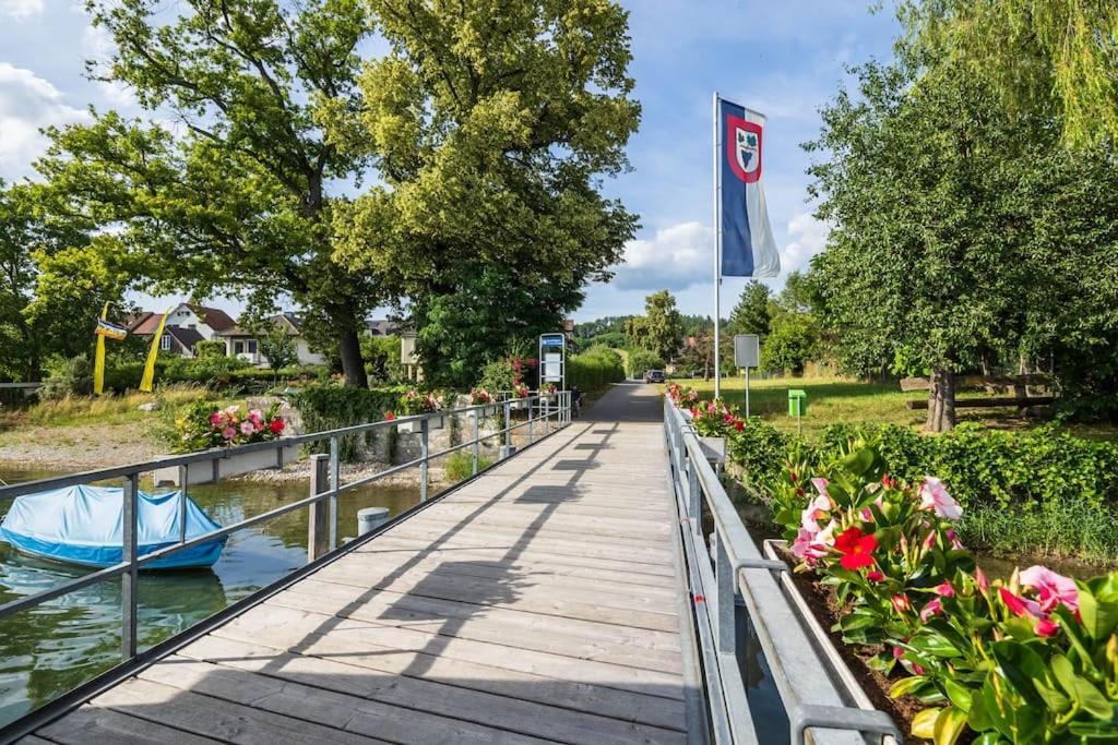 Luxury Apartment On The Rhein Busingen am Hochrhein ภายนอก รูปภาพ